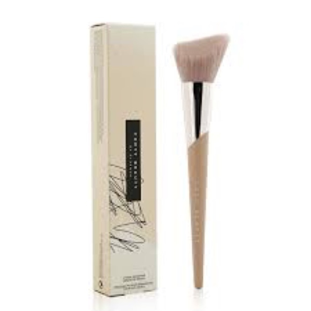 Fenty Cheek Hugging Bronzer Brush